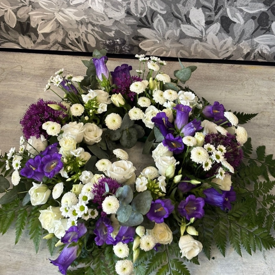 Mixed Funeral Wreath