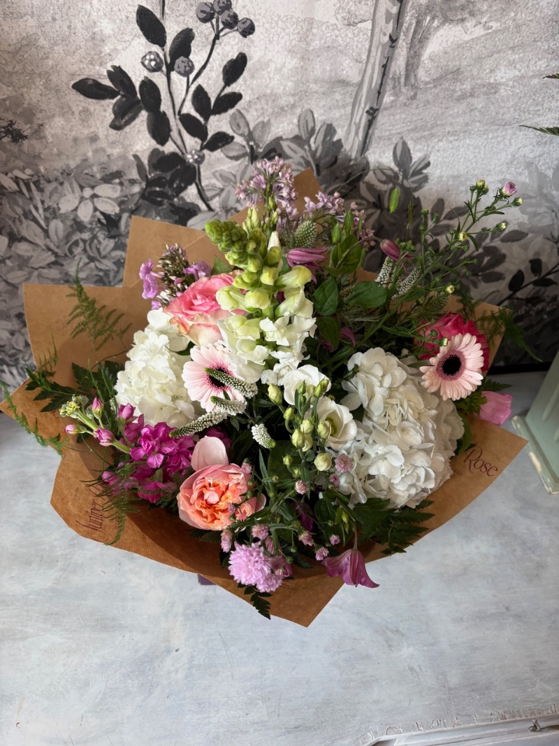 Luxury Mothers Day Handtie