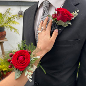 Ultimate Corsage and buttonhole package
